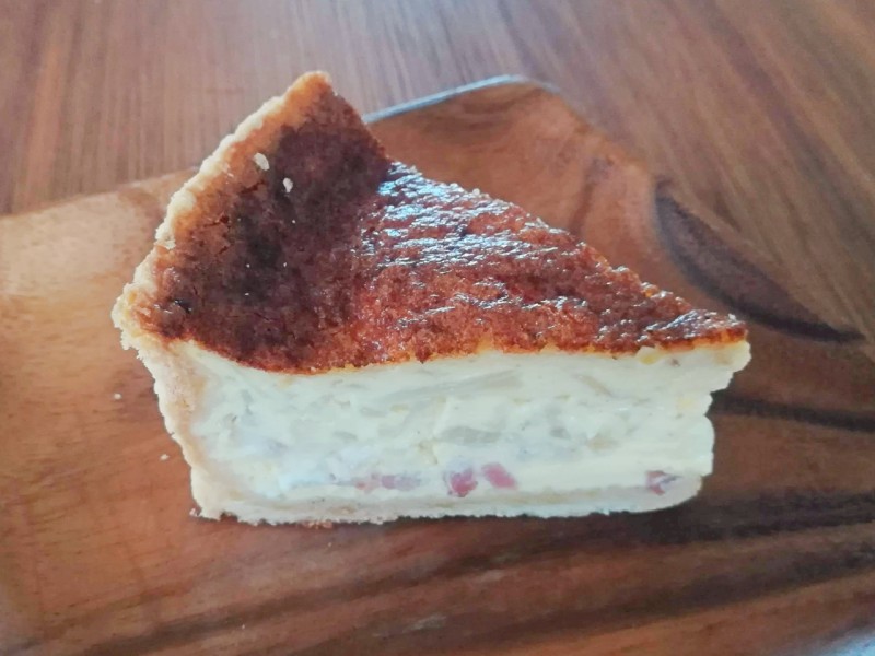 Charcuterie Ruzのキッシュ 