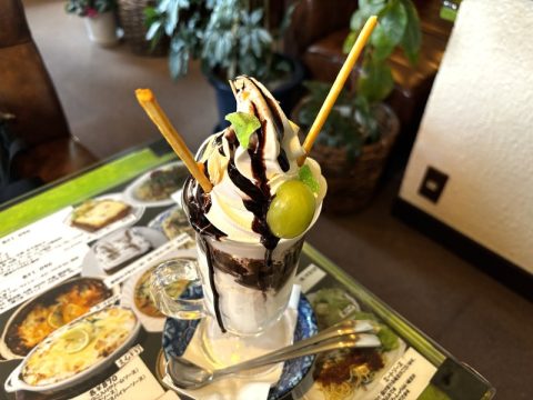 【富士五湖周辺】パフェとコーヒーの昭和レトロな喫茶店マスコットの秘密！？
