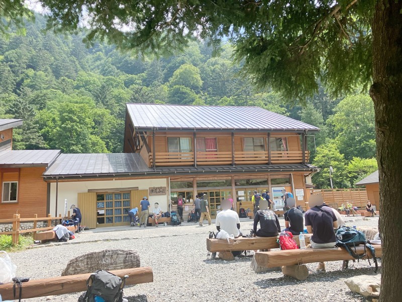 横尾山荘