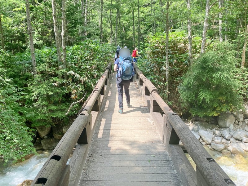 横尾山荘から登山開始!