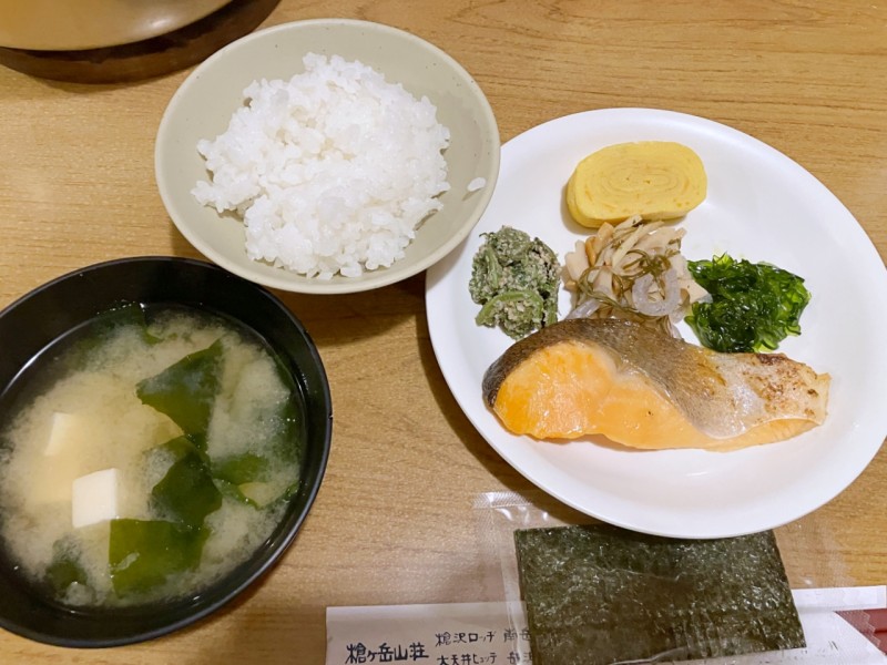槍沢ロッジの朝食
