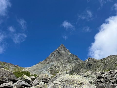 憧れの槍ヶ岳へ──山に抱かれて暮らす安曇野暮らし！移住の魅力