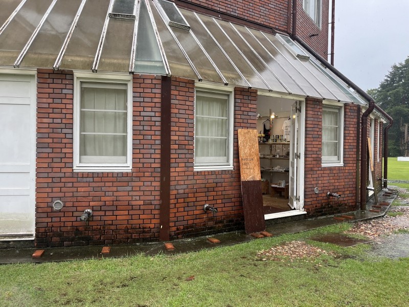 ずぶずぶの土砂降り