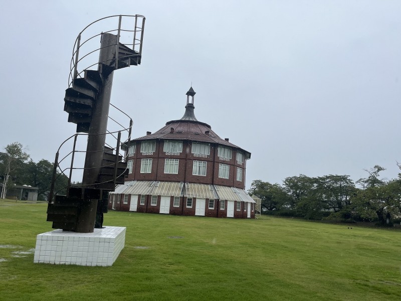 エッフェル塔の階段