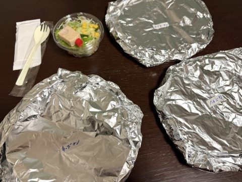 ロータスガーデンのアツアツナン