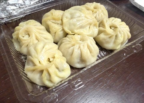 モモ