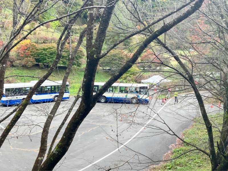 もみじ湖紅葉祭りの臨時駐車場