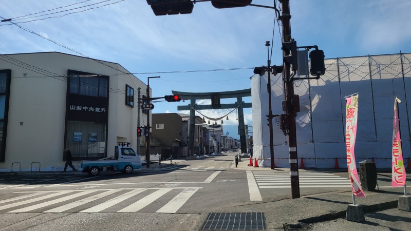 金鳥居と富士山