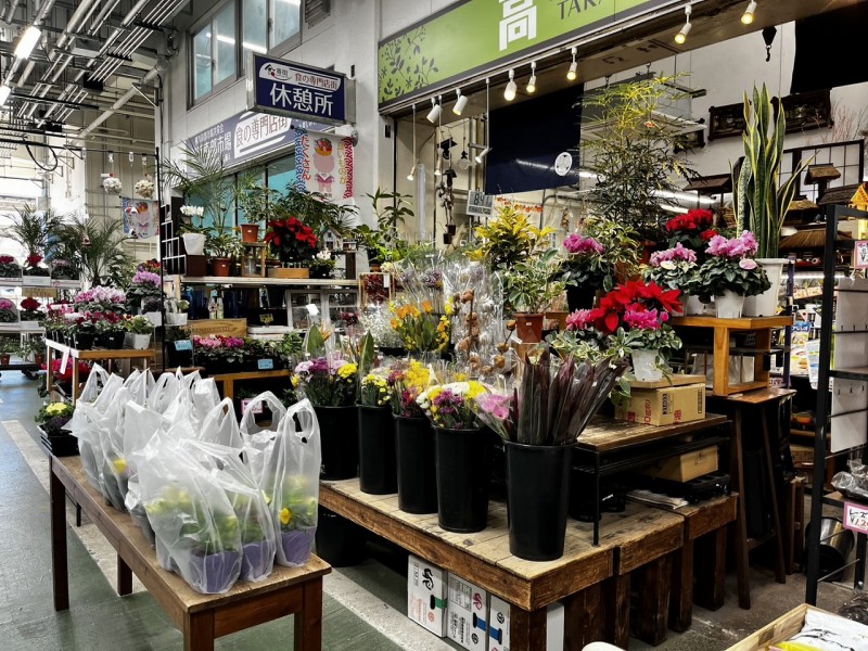 お花屋さんあります