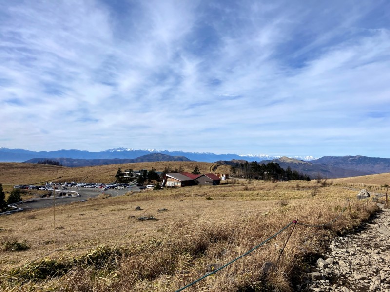 登山道から車山肩の眺め