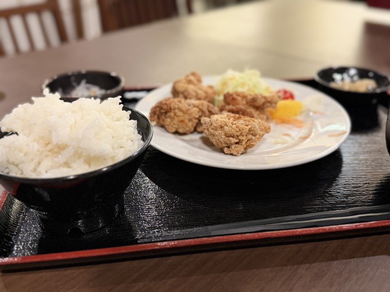 赤城天然温泉 ハナホテル＆スパ渋川、唐揚げ定食