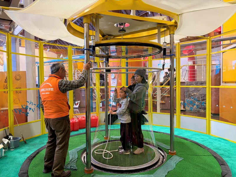 山梨県立科学館　子ども遊び場　こどもの国　山梨　移住