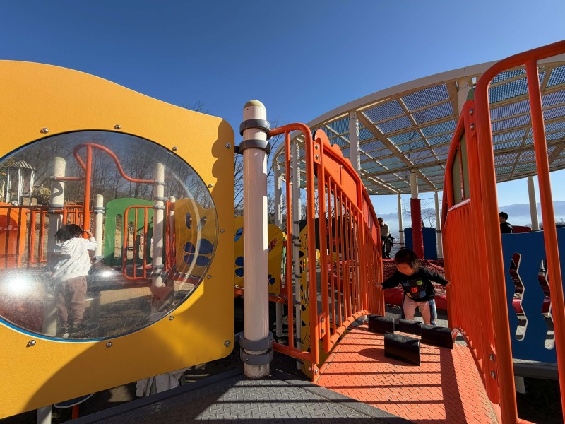 山梨県立科学館　子ども遊び場　こどもの国　山梨　移住