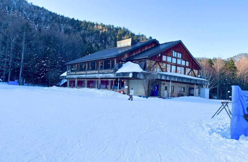 三本滝レストハウス